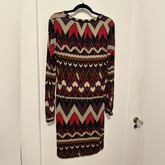 Velvet by Graham and Spencer - purple/red/beige abstract Etta dress - L - Picture 9 of 9